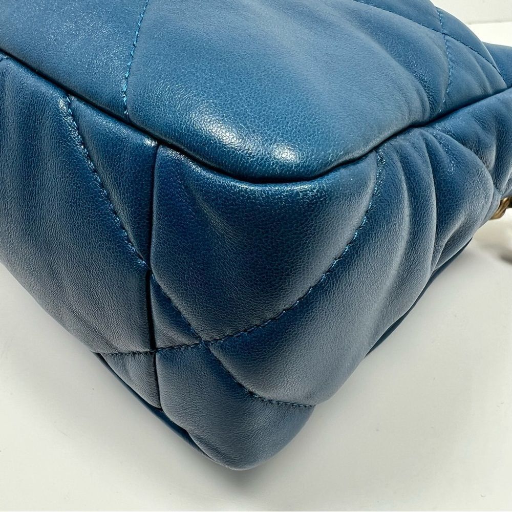 Chanel 19 Flap Bag Quilted Leather Medium Blue A+ Condition - Picture 9 of 16